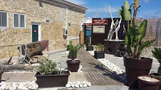 Reef Disco Lounge Bar