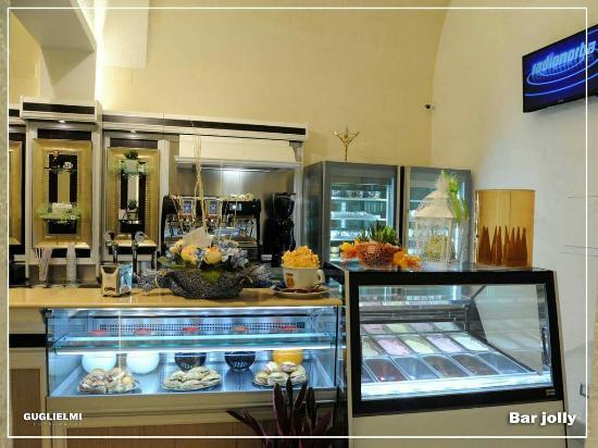 Bar Jolly