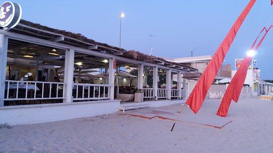 Zahir Trattoria Pizzeria Beach Bar