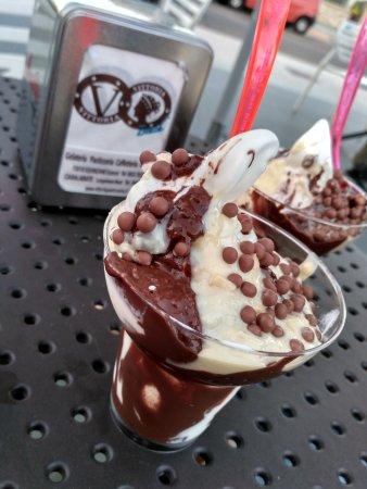Gelateria Vittoria Beach