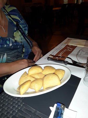 La Piazzetta Di Tony De Girolamo