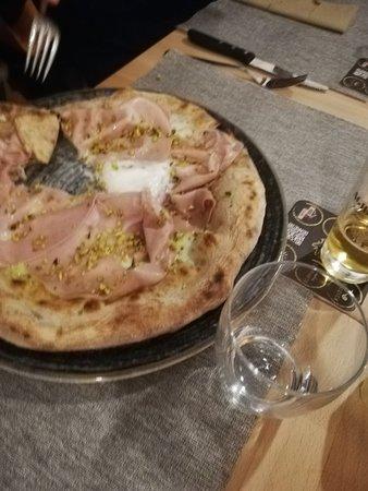 Fiscolo Pizzeria Mediterranea